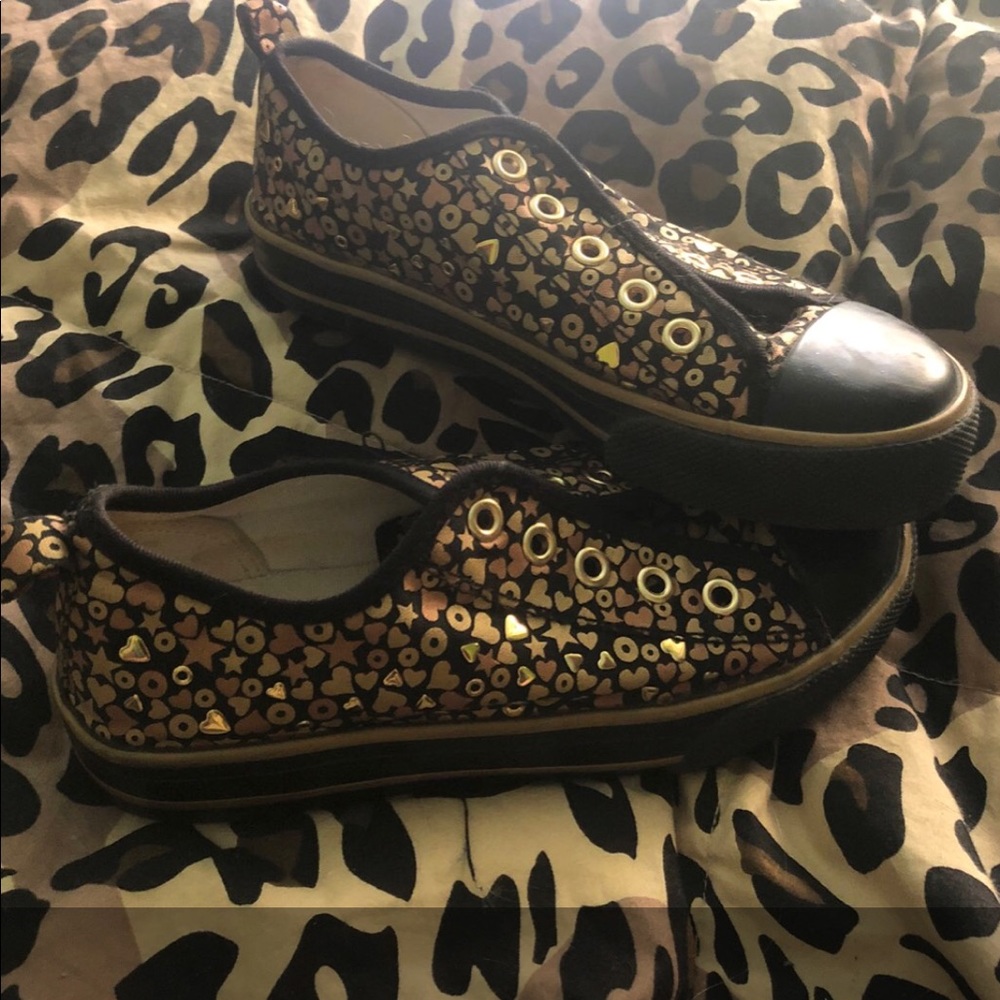 Old navy girls sneaker